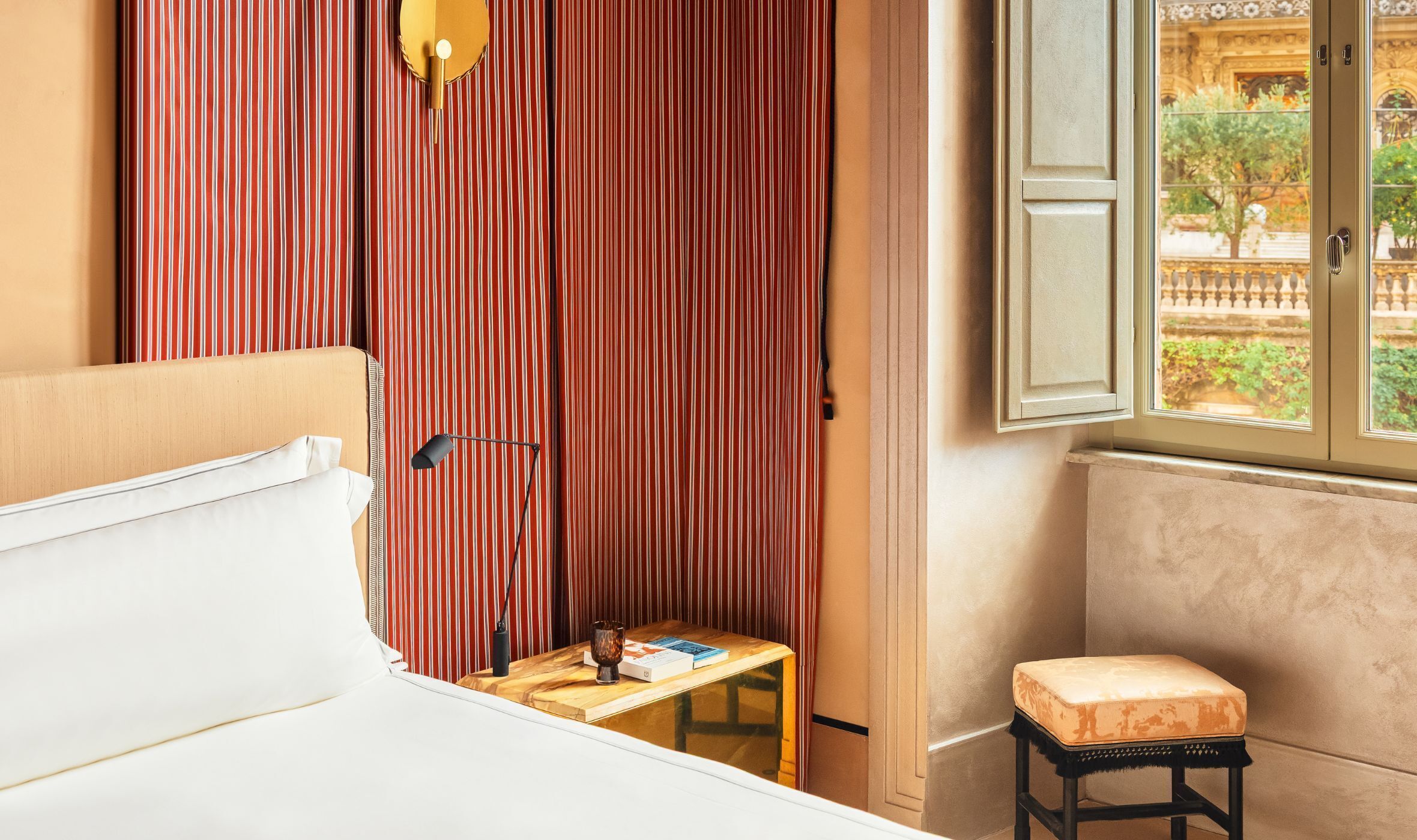 In-room safe, desk, laptop workspace, free WiFi