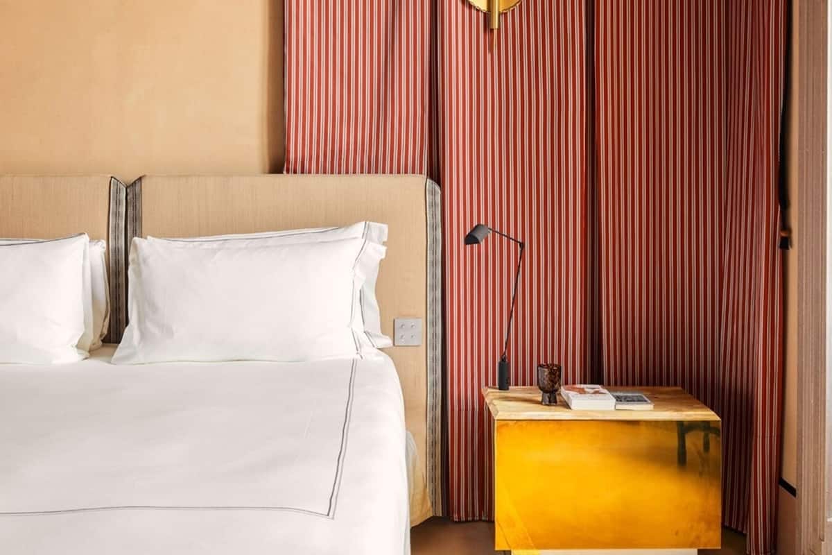 In-room safe, desk, laptop workspace, free WiFi