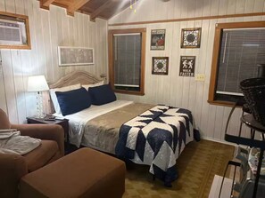 1 室のベッドルーム、WiFi