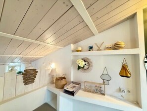 Interior - Charming bright apartment in the heart of the city (La Rochelle)