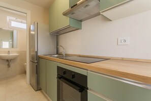 Frigorifero, bollitore elettrico