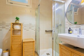 Shower, free toiletries, hair dryer, bidet - Wanderlust Experience | Art&Living (Bitonto)