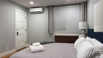 Fer et planche Ă repasser, accĂšs Internet, draps fournis