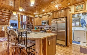 开间 | 4 多间卧室、高速上网