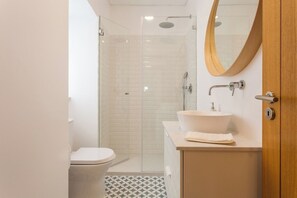 Hair dryer, towels - Baixa most luminous 3 BDR flat!! Great WI-FI!!! (Lisboa)