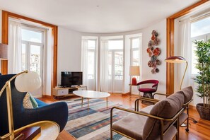 TV - Baixa most luminous 3 BDR flat!! Great WI-FI!!! (Lisboa)