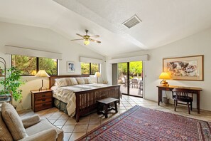 3 bedrooms, iron/ironing board, WiFi, bed sheets - On the Rocks - Beautiful 3 BR / 2 bath home nestled in the heart of West Sedona (Sedona)