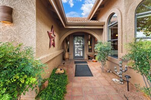 Exterior detail - On the Rocks - Beautiful 3 BR / 2 bath home nestled in the heart of West Sedona (Sedona)