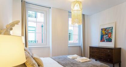 Beautiful house with Patio in Lisbon heart!