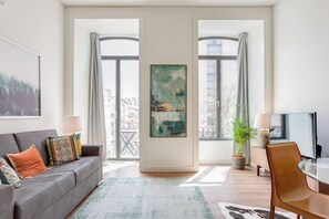 TV - Exclusive 1bed flat in Lisboa heart! Great WI-FI (Lisboa)