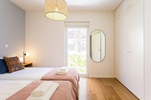 2 sovrum, strykjärn/strykbräda, resesäng och gratis wi-fi