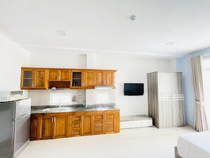 Appartement Standard, balcon, vue cour intérieure | Cuisine privée