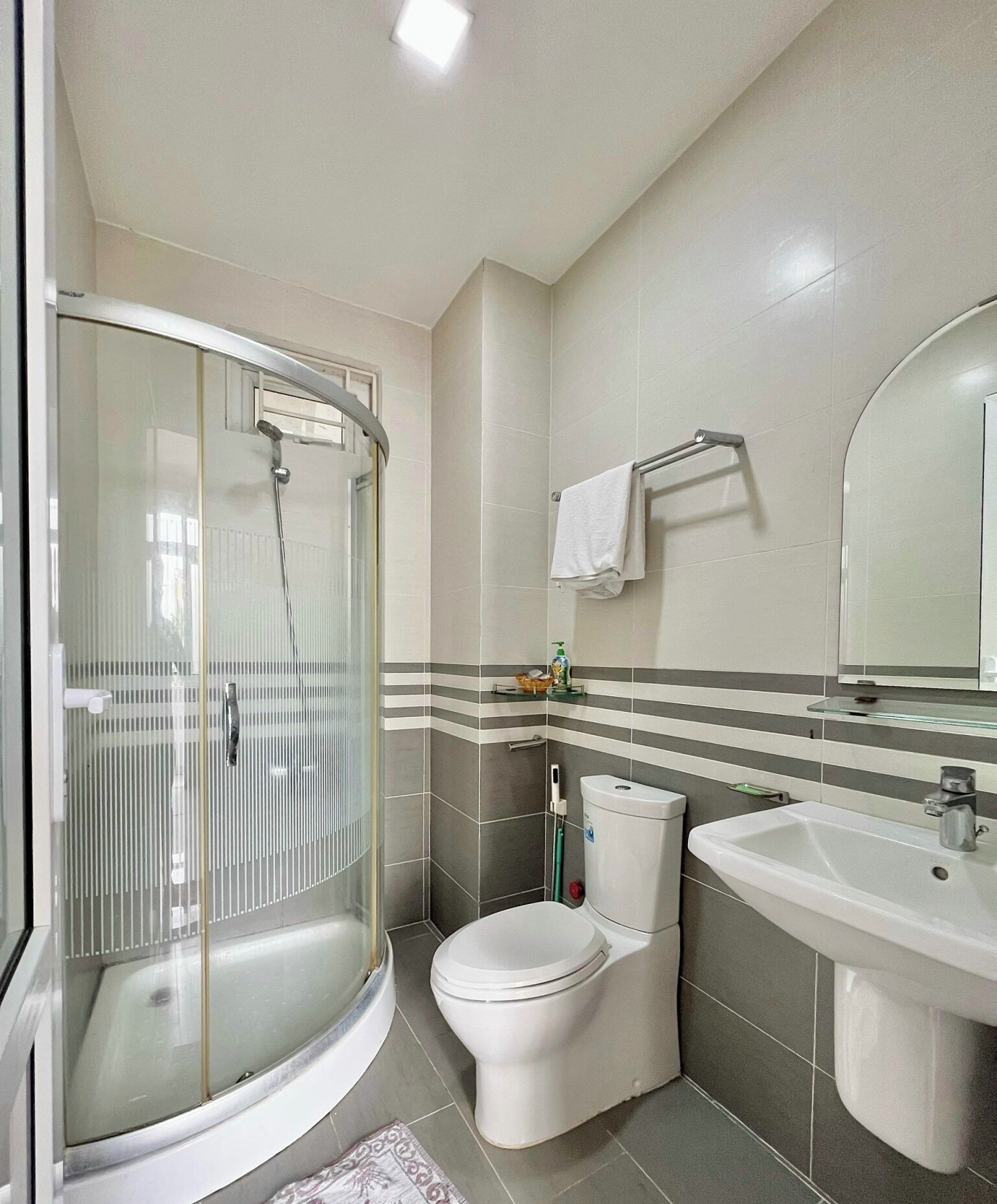 Standard Apartment, Balcony, Courtyard View | Bathroom | Slippers, bidet