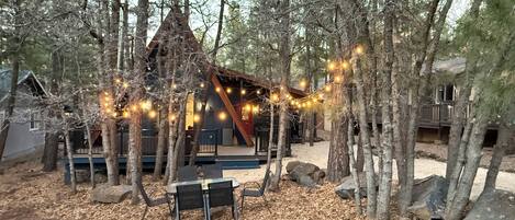 تناول الطعام بالخارج