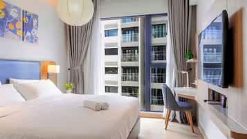 Phòng Suite Presidential, 2 phòng ngủ, quang cảnh thành phố, cạnh hồ bơi | Bộ trải giường bằng vải cotton Ai Cập, bộ đồ giường cao cấp