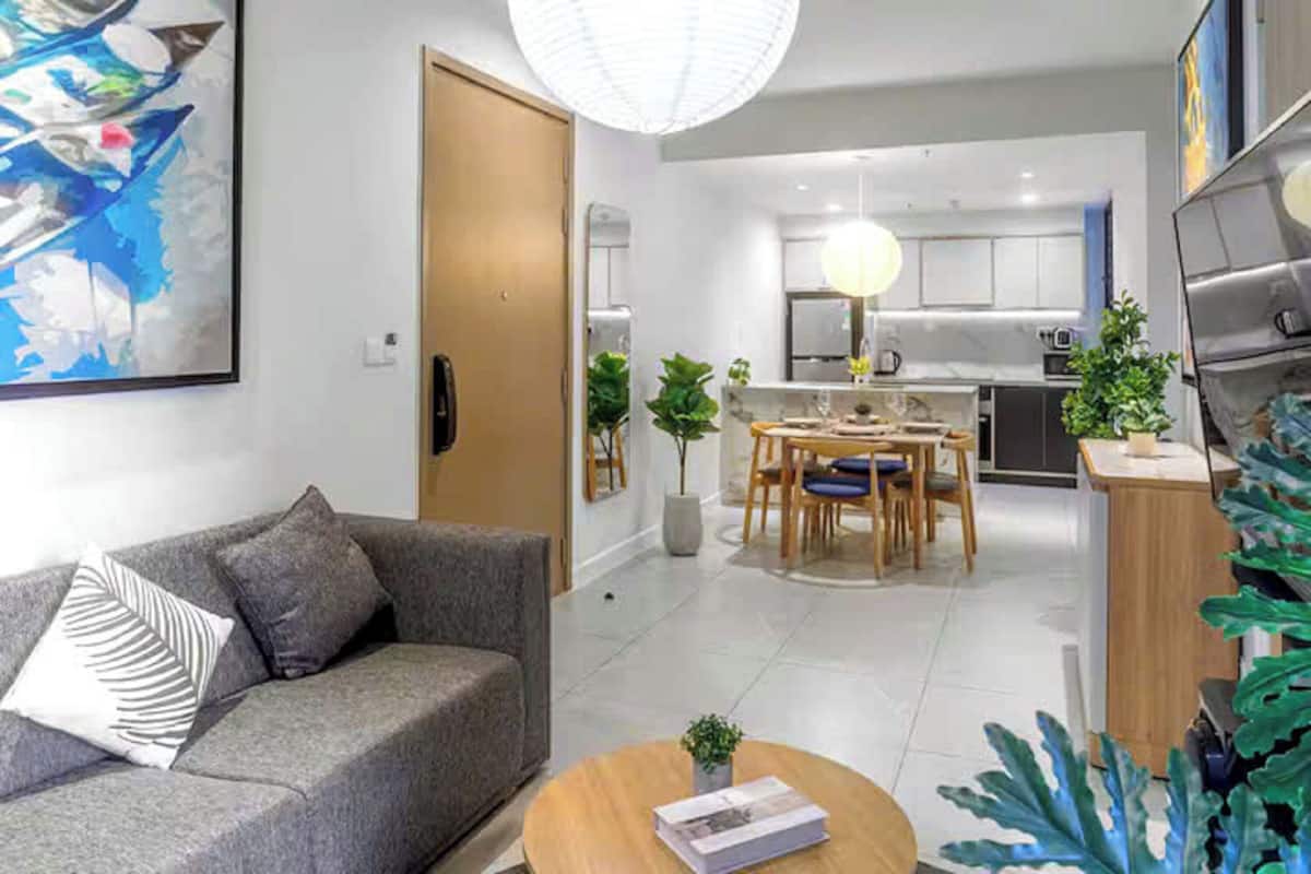 Presidential Suite, 2 Bedrooms, City View, Poolside | Egyptian cotton sheets, premium bedding, down duvets