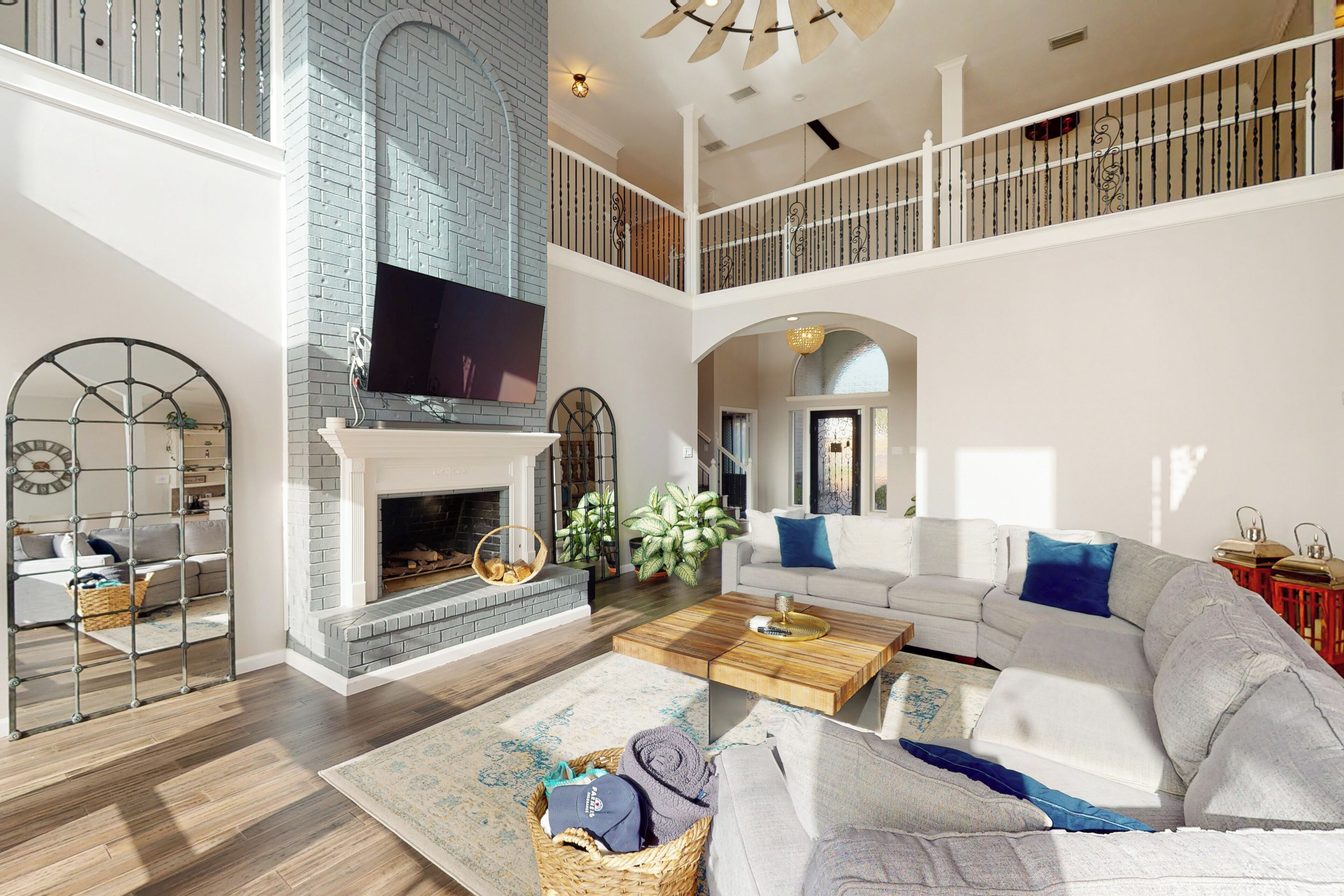 TV, peis og DVD-spiller