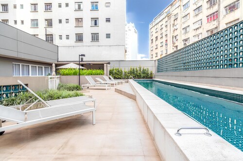 Moderno com AC piscina e academia