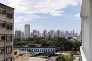 Apartemen | Pemandangan dari kamar