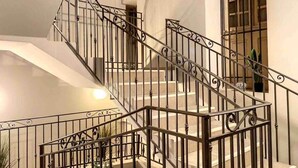 Unclassified image, 3 of 14, button - Warm apartment near Palais Festivals and old port (Cannes)