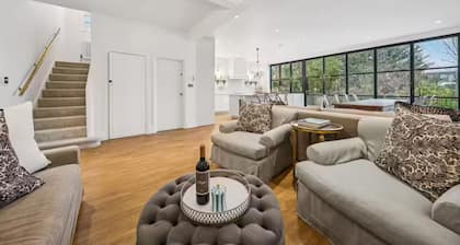 Luxury 4-Bed / 4 Bath Home with Huge Deck & Garden