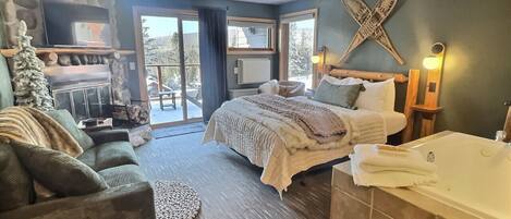 Fer et planche à repasser, lit parapluie, Wi-Fi gratuit, draps fournis