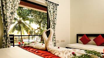 Free WiFi, bed sheets, wheelchair access