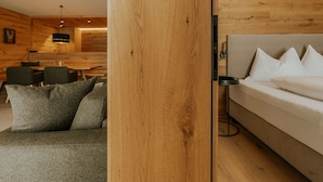 Room - Almrausch Lech Apartments (Lech am Arlberg)