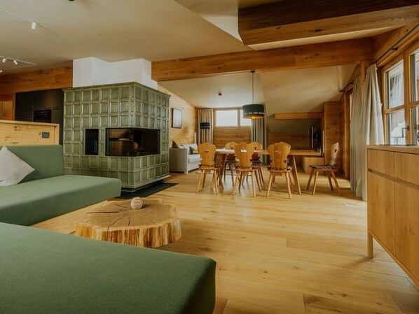 Apartment, Mountain View | Living area