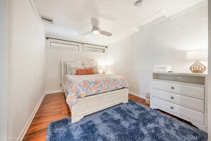 1 bedroom, WiFi, bed sheets - Delray Beach Home-3 Blocks to Atlantic Ave! (Delray Beach)