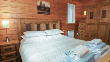 2 slaapkamers, individueel gedecoreerd, individueel gemeubileerd