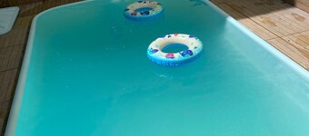 Cozy house near the beach