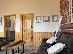 Smart TV - Cozy 1-bedroom cabin 1/2mile from Grangeville (Grangeville)