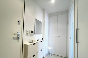 Interior - BEAUTIFUL STUDIO WITH SEA VIEW (Propriano)
