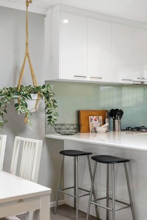 Dining - Brighton Escape Seaside Living near Dining and Jetty (Brighton)