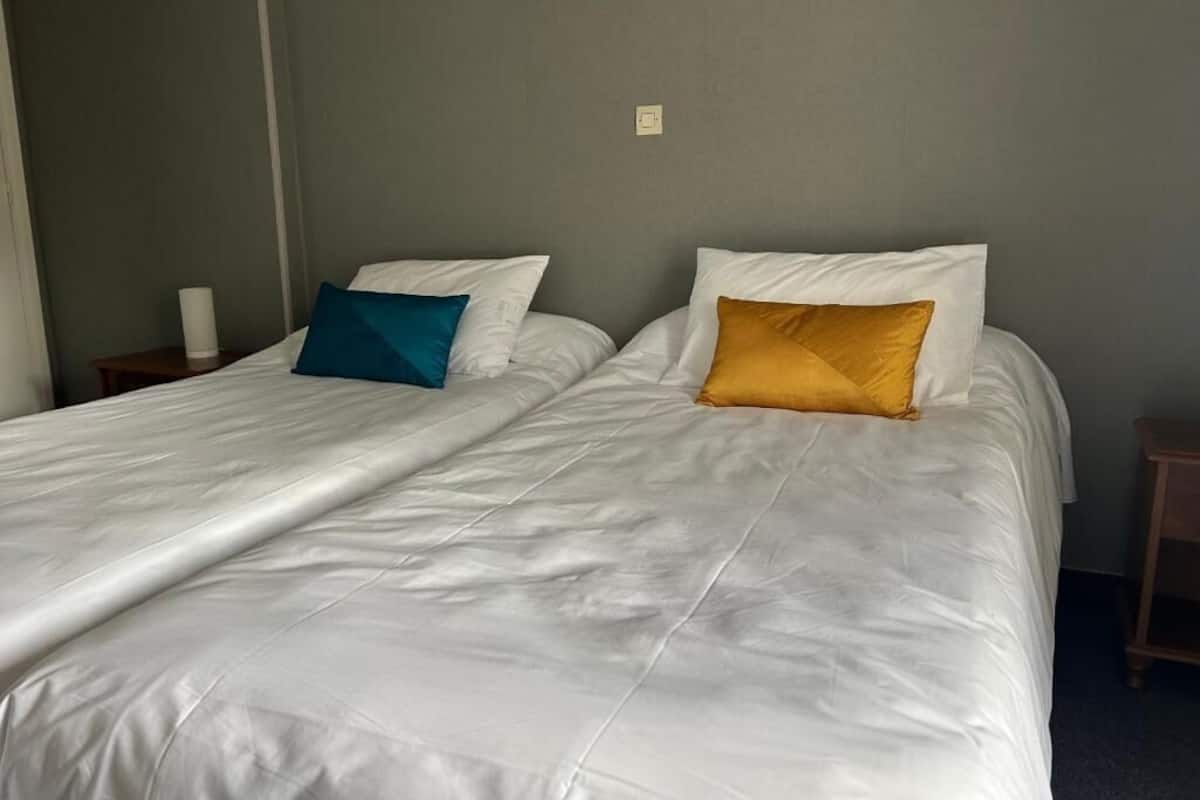 Twin Room, City View