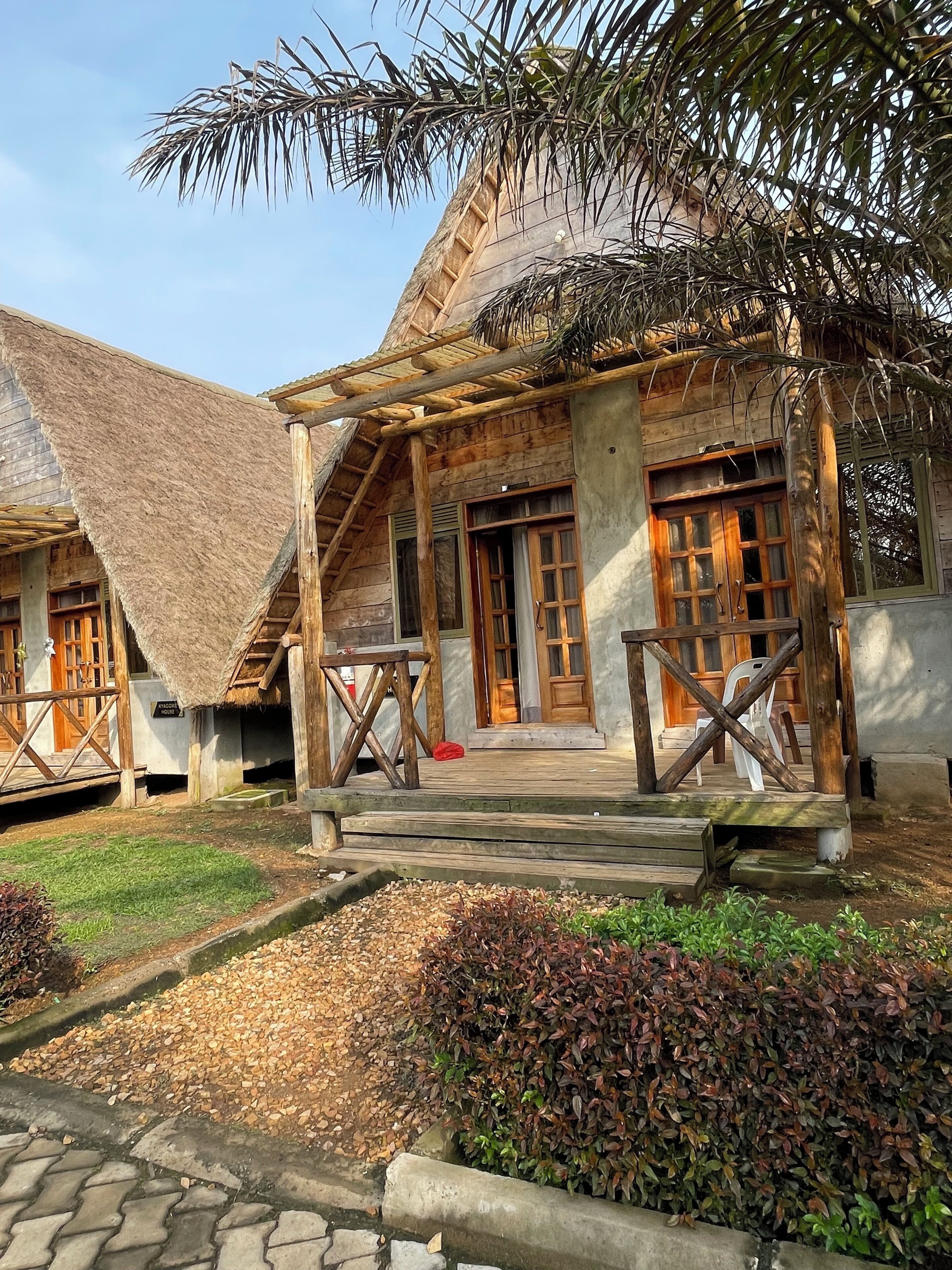 Tomannsrom, utsikt mot innsjø