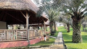 Front of property - Bugoma Palms Resort Beach and Hotel (Bugala Island)