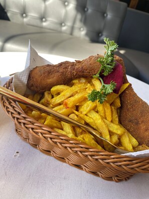 Free daily English breakfast - Bugoma Palms Resort Beach and Hotel (Bugala Island)