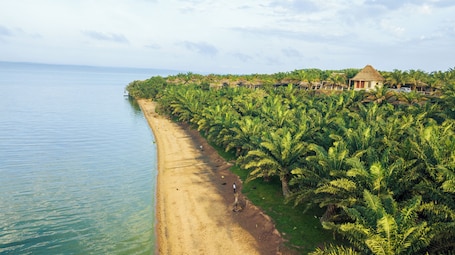 Front of property. Bugoma Palms Resort Beach and Hotel
