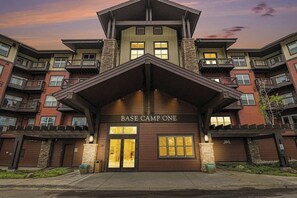 Exterior - Granby Ranch Condo w/ Mtn-View: Trails & Hot-Tub! (Granby)