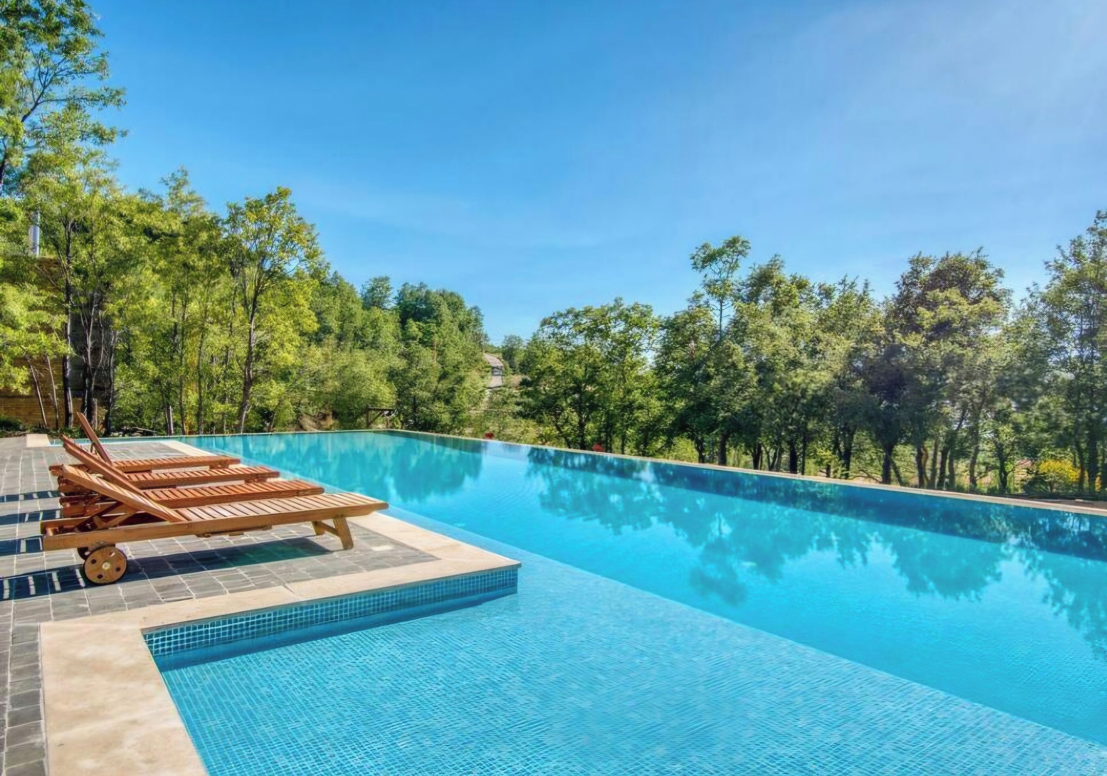 Seasonal outdoor pool