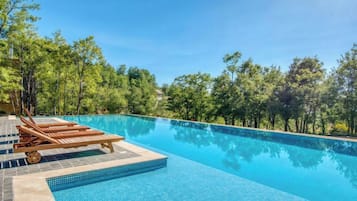 Seasonal outdoor pool