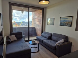 Living area - Redrock 1 br chalet faqra . Faraya (Bqaatouta)