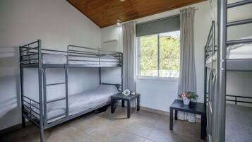 In-room safe, desk, iron/ironing board, free WiFi