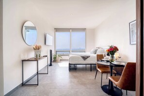 Televisión, oficina