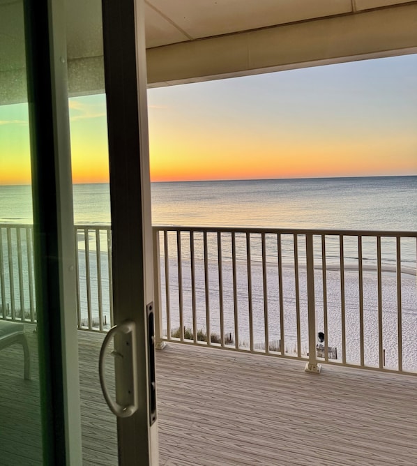 Property grounds - CORNER UNIT•GULF-FRONT•NEW BUILD 2023•NEVER BEFORE RENTED•POOL /HOT TUB (Gulf Shores)