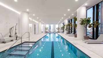 Piscine intérieure