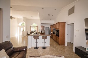 TV connectée, cheminée