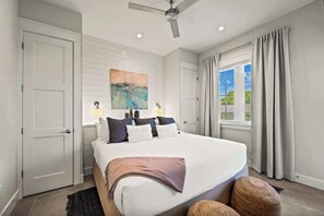 12 habitaciones, escritorio, tabla de planchar con plancha y wifi 